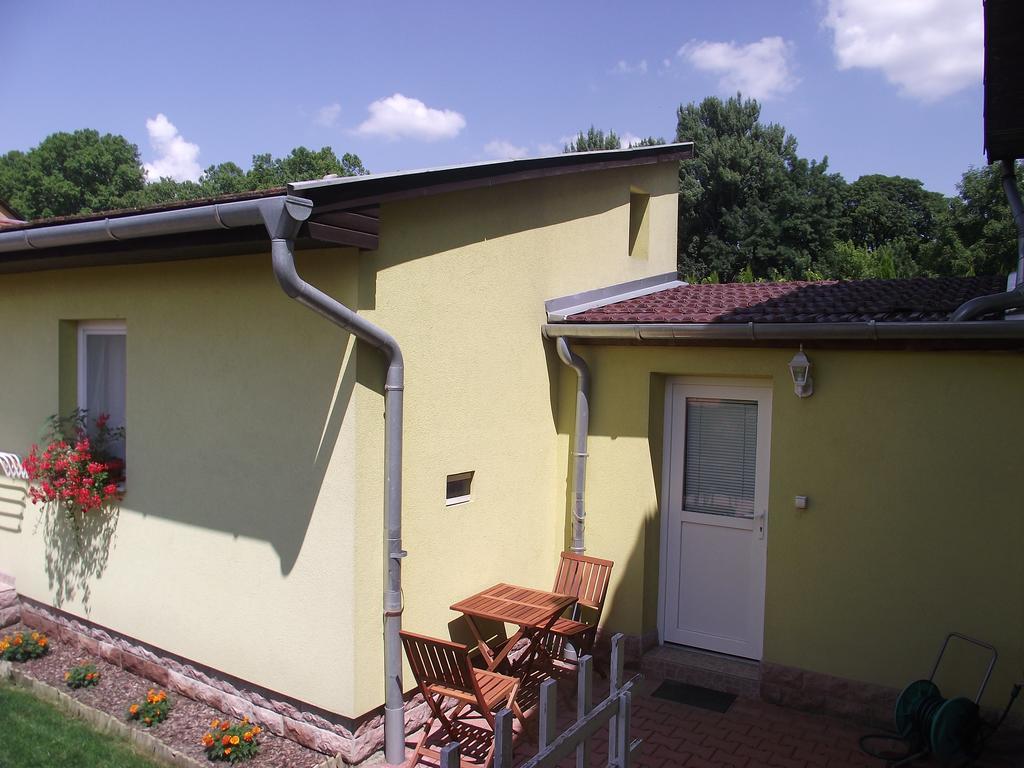 Apartman Kaszas Garden Mosonmagyarovar Exterior photo